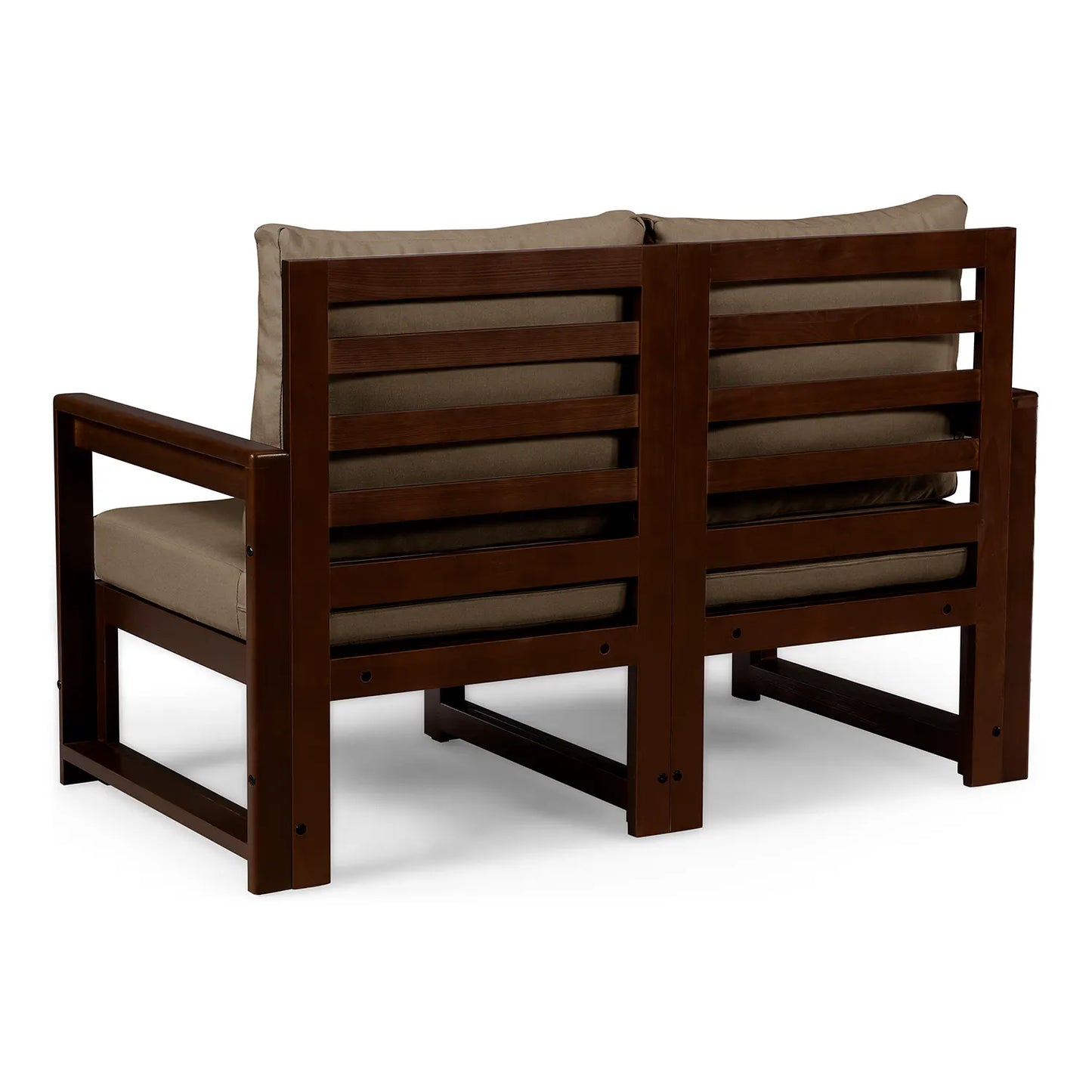 drewniana sofa 2 osobowa chillout z brazowymi poduszkami